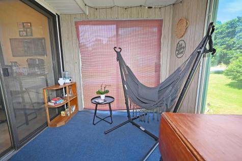 19 Hilltop Avenue Lewiston ME 04240