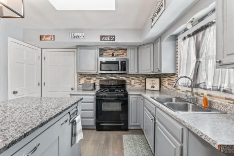 97 1st Street West Gardiner ME 04345