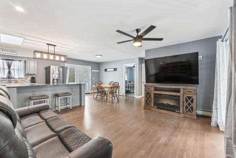 97 1st Street West Gardiner ME 04345