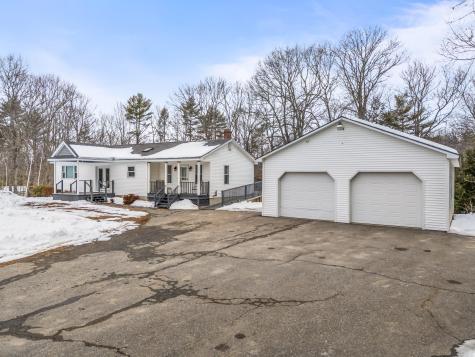 97 1st Street West Gardiner ME 04345