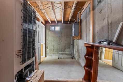 97 1st Street West Gardiner ME 04345