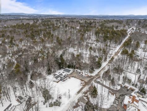 97 1st Street West Gardiner ME 04345