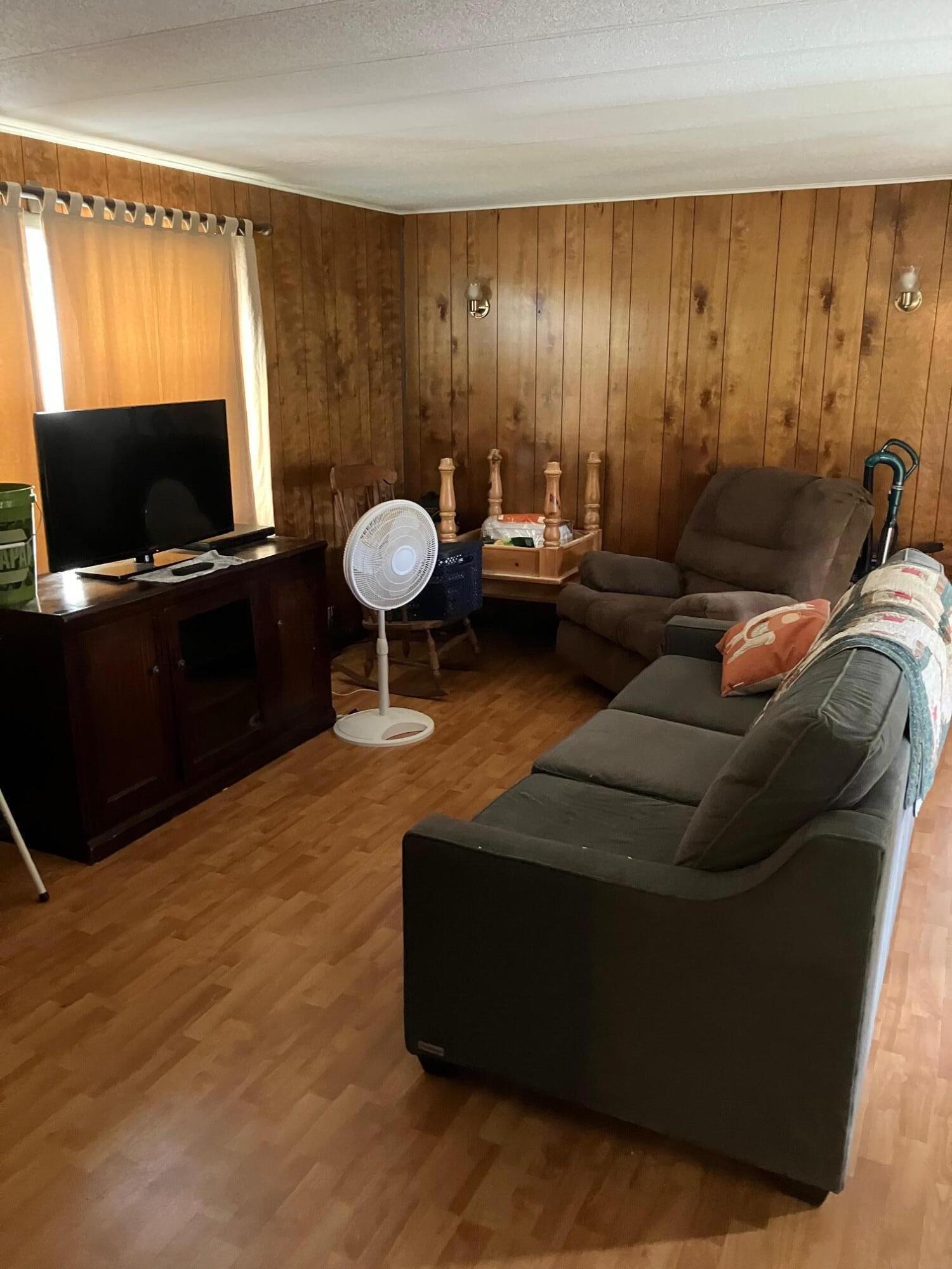 10 Spring Valley Lane New Gloucester ME 04260