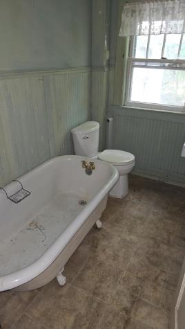 20 Western Avenue Auburn ME 04210