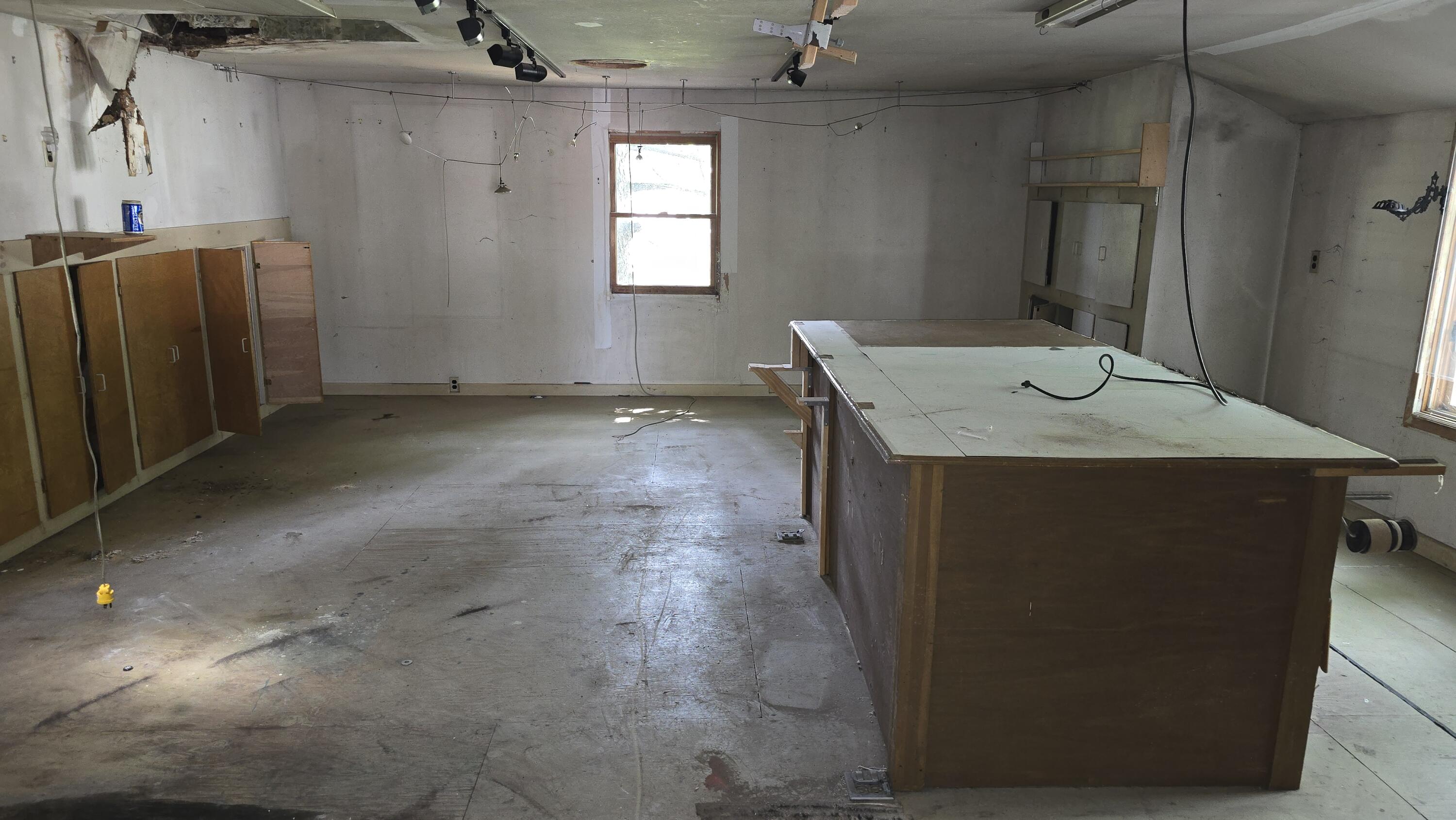 20 Western Avenue Auburn ME 04210