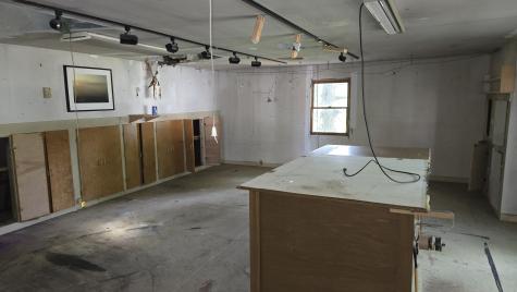 20 Western Avenue Auburn ME 04210