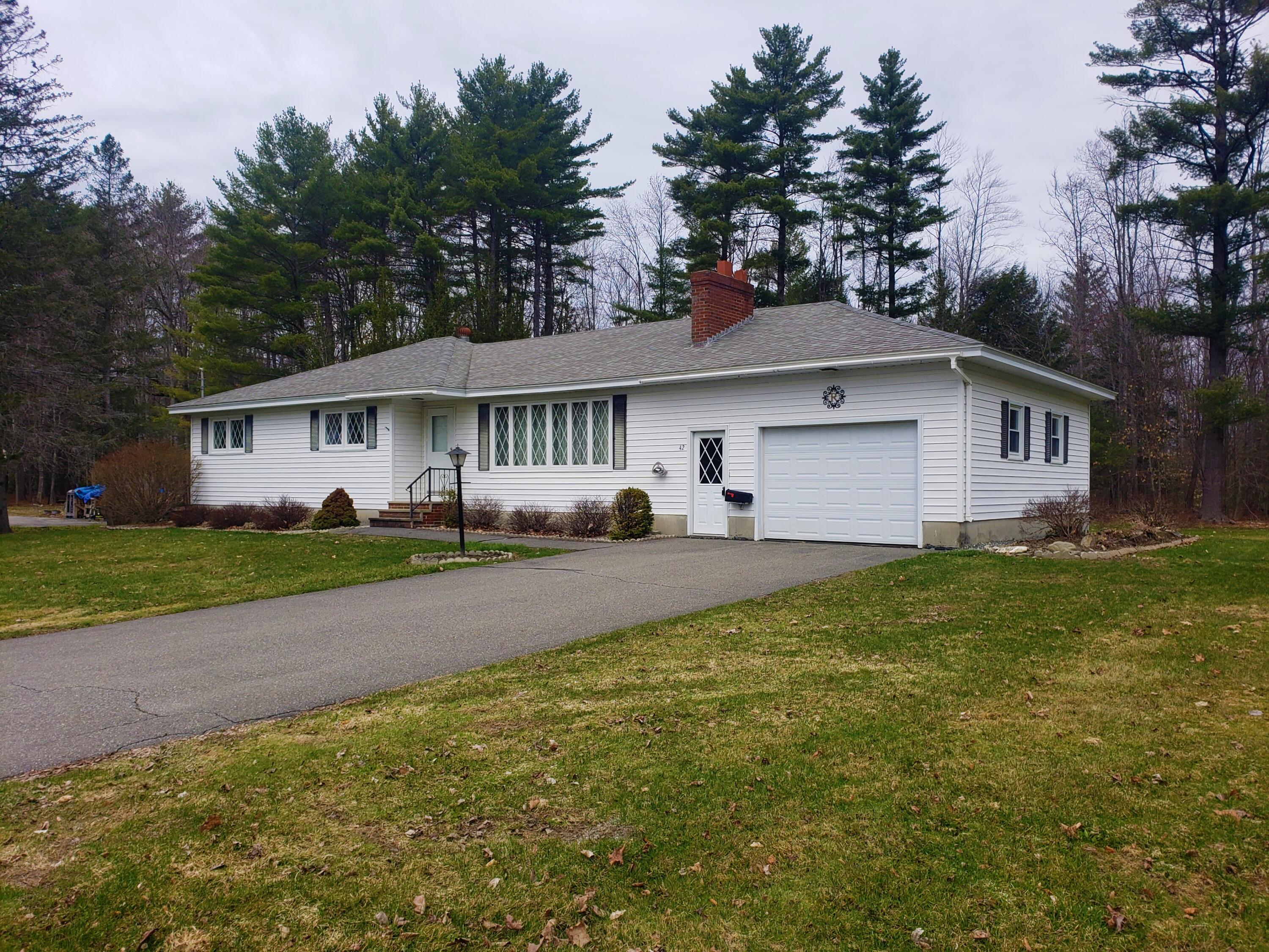 42 Smiley Avenue Winslow ME 04901