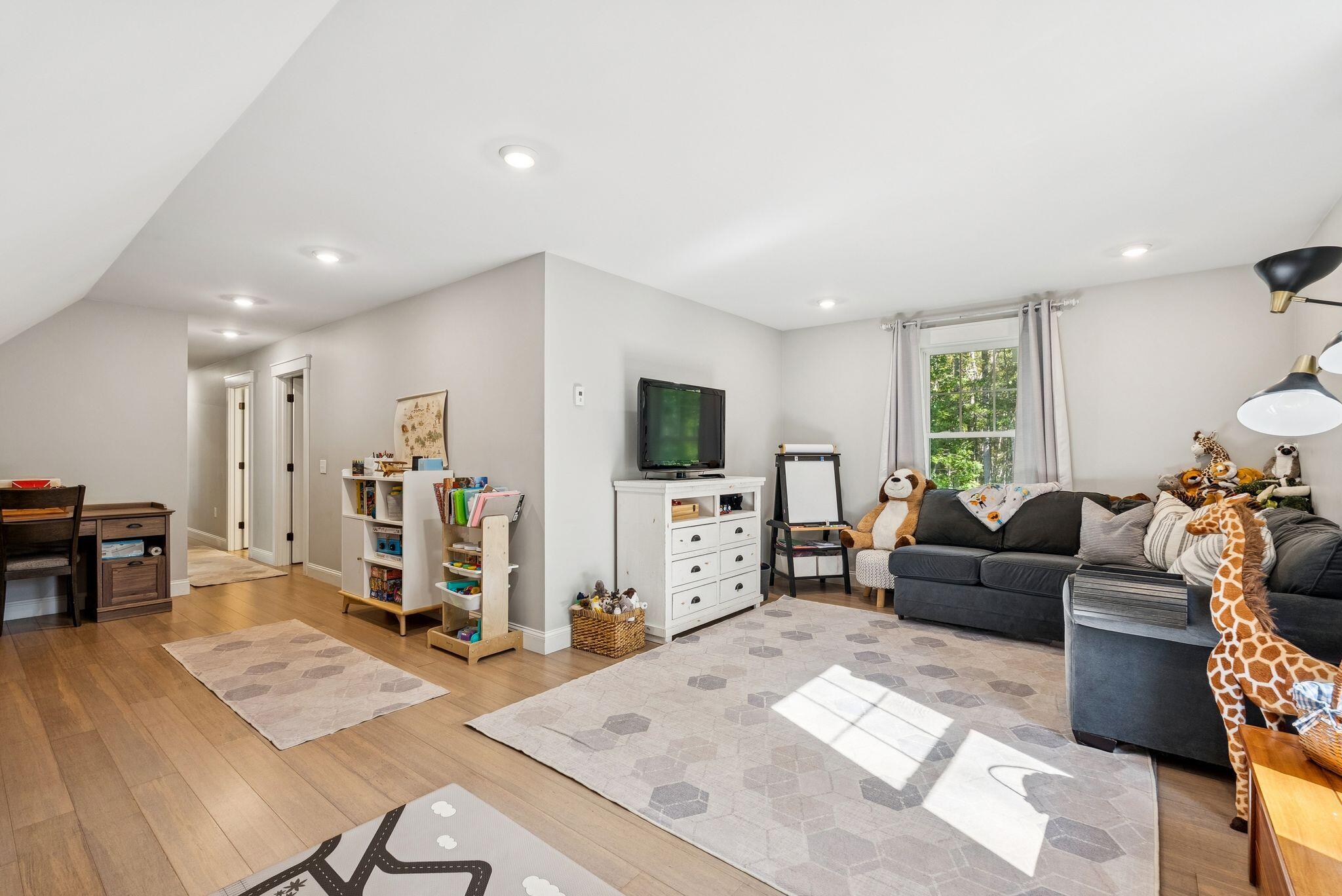 7 Shearwater Way Brunswick ME 04011