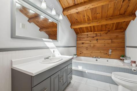 32 N Saunders Road Greene ME 04236