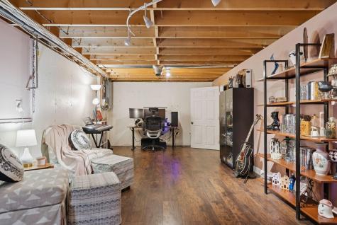 32 N Saunders Road Greene ME 04236