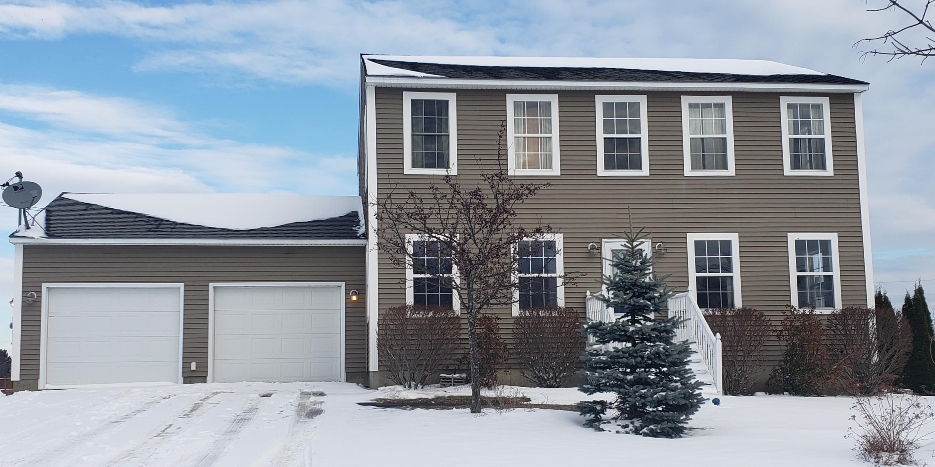 31 Edgewood Court Bangor ME 04401