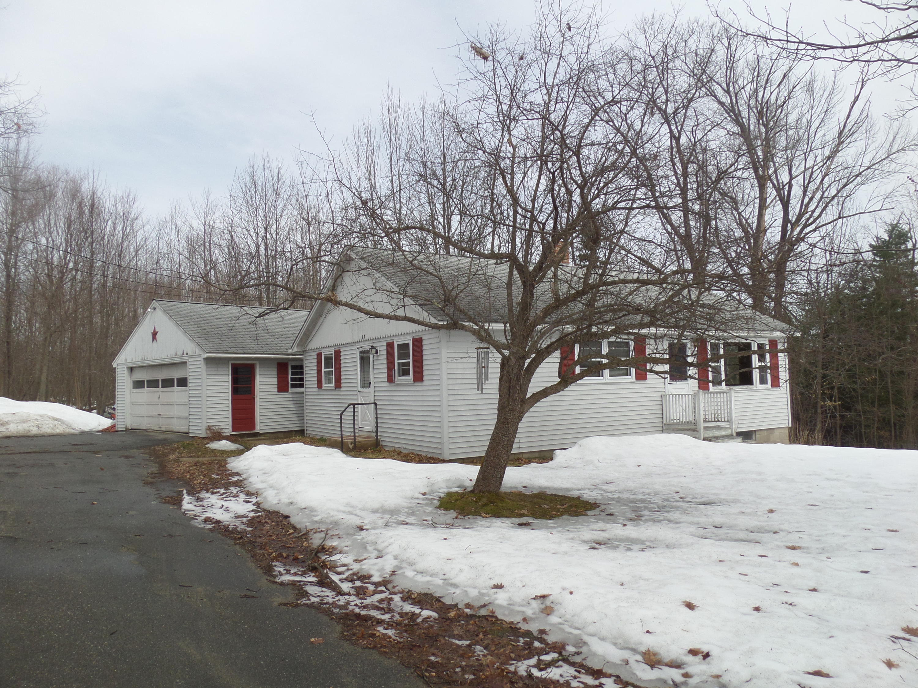 27 Warren Street Bridgton ME 04009
