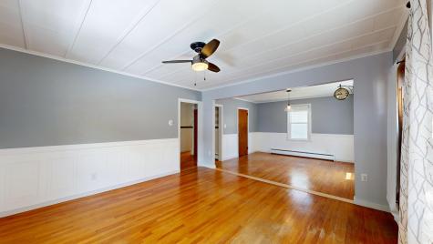 118 Riverside Drive Auburn ME 04210