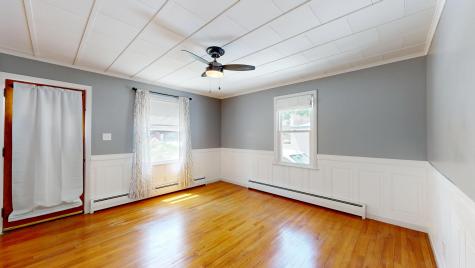 118 Riverside Drive Auburn ME 04210