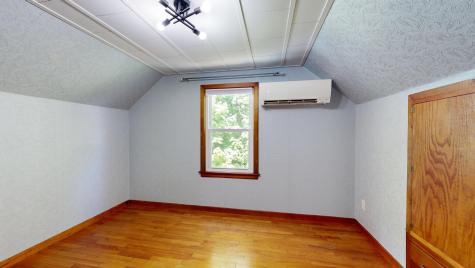 118 Riverside Drive Auburn ME 04210