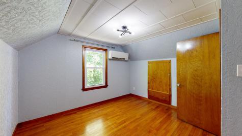 118 Riverside Drive Auburn ME 04210