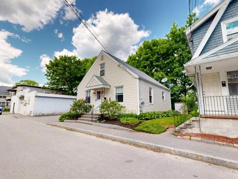 118 Riverside Drive Auburn ME 04210