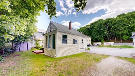 118 Riverside Drive Auburn ME 04210