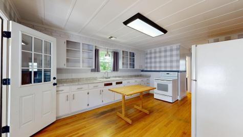 118 Riverside Drive Auburn ME 04210