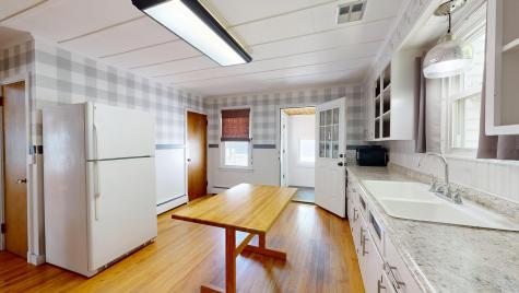 118 Riverside Drive Auburn ME 04210