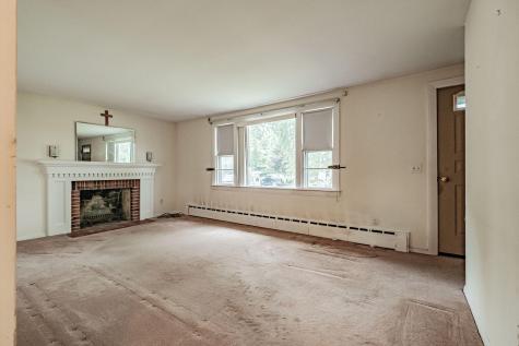 113 Holmes Road Scarborough ME 04074