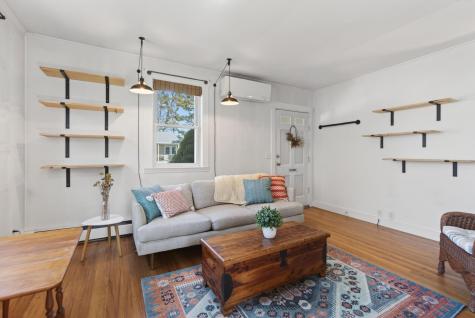 20 Providence Avenue Falmouth ME 04105