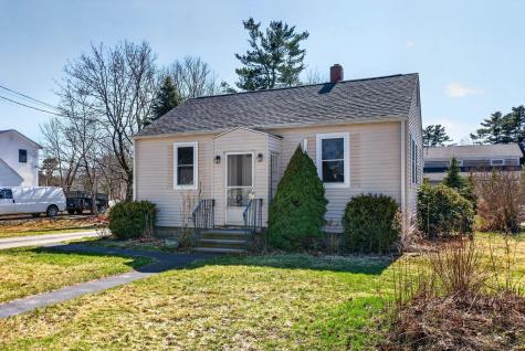 20 Providence Avenue Falmouth ME 04105