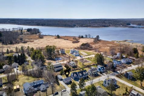 20 Providence Avenue Falmouth ME 04105