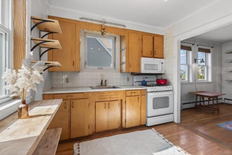 20 Providence Avenue Falmouth ME 04105