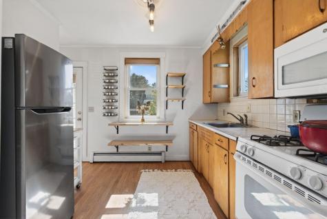 20 Providence Avenue Falmouth ME 04105