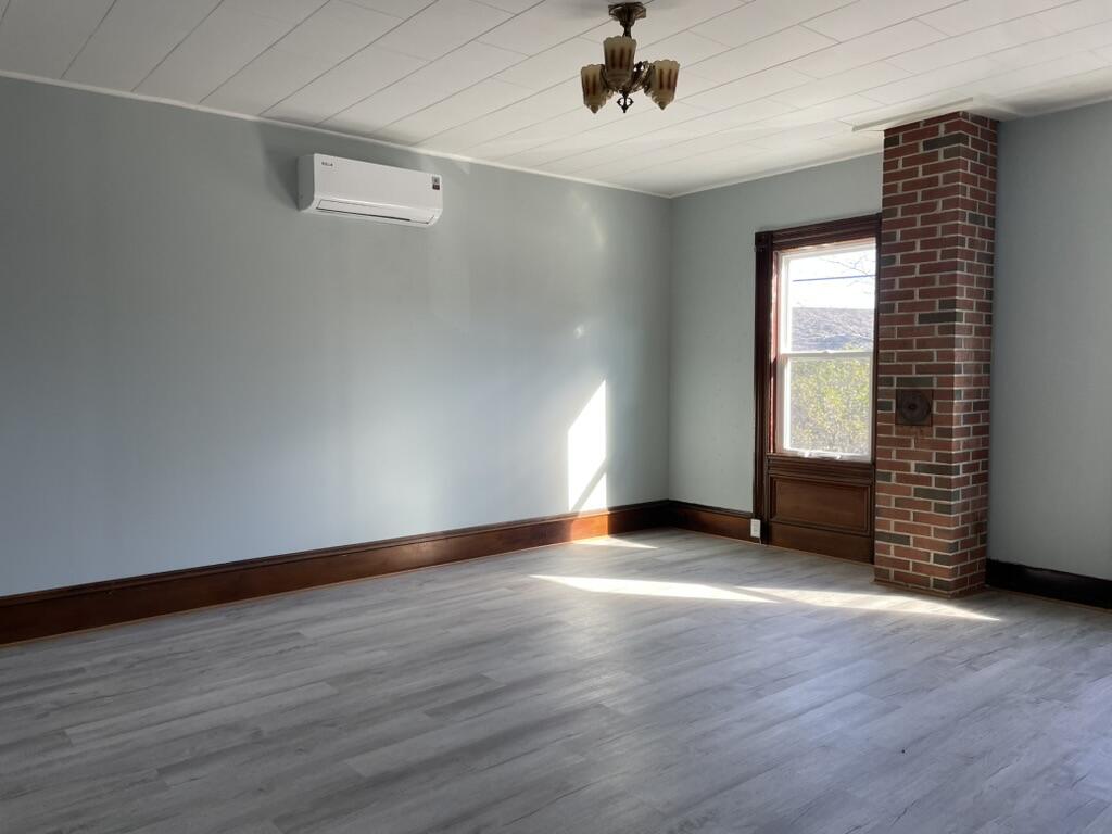 5 Harbor Road Friendship ME 04547