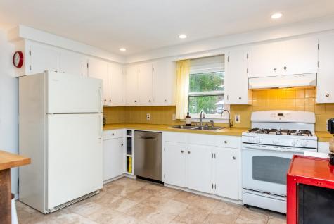 74 Royal Heights Wells ME 04090