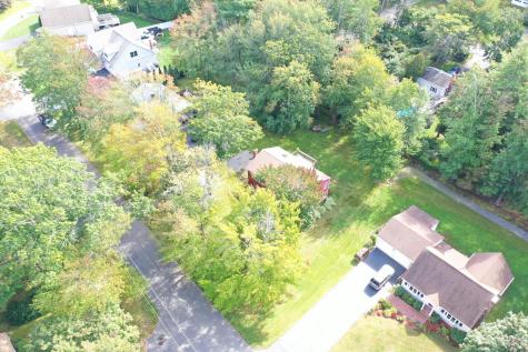 74 Royal Heights Wells ME 04090