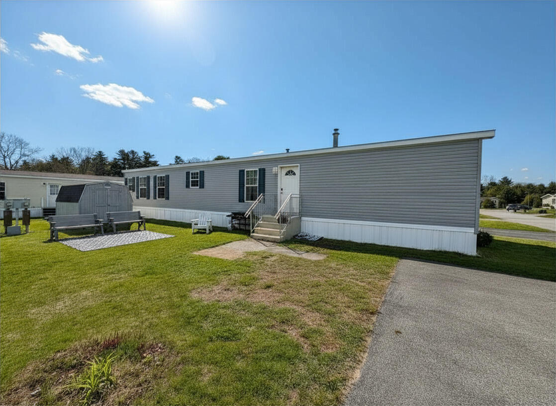 Lewiston ME, 52 Oxbow Drive