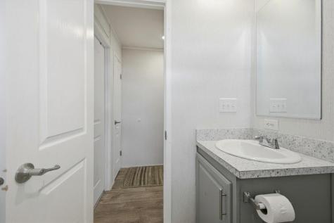 52 Oxbow Drive Lewiston ME 04240