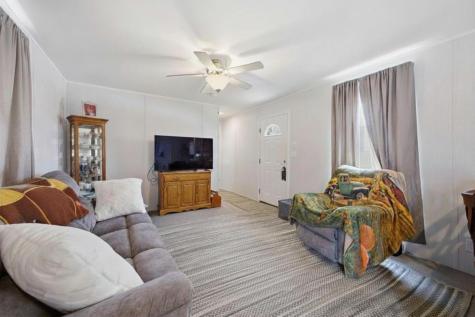 52 Oxbow Drive Lewiston ME 04240