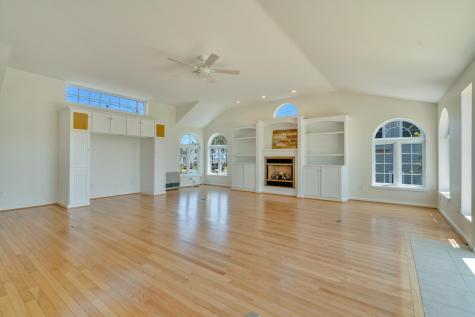 9 Riverside Avenue Saco ME 04072