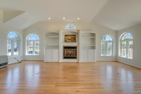 9 Riverside Avenue Saco ME 04072