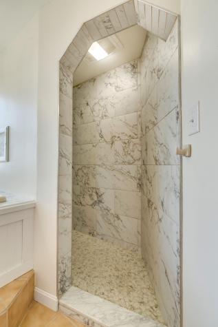 9 Riverside Avenue Saco ME 04072