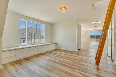 9 Riverside Avenue Saco ME 04072