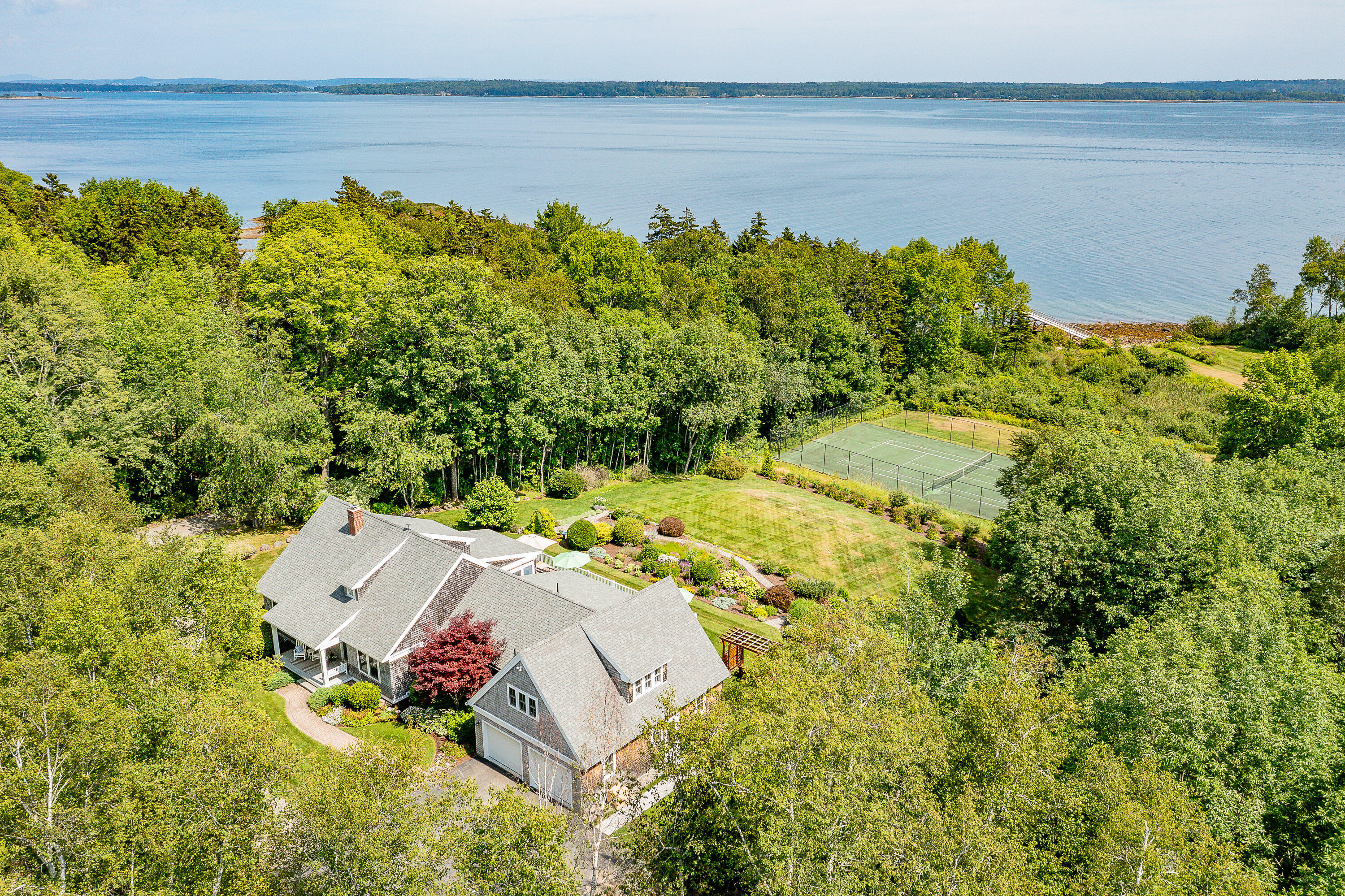 16 Highfields Lane Northport ME 04849