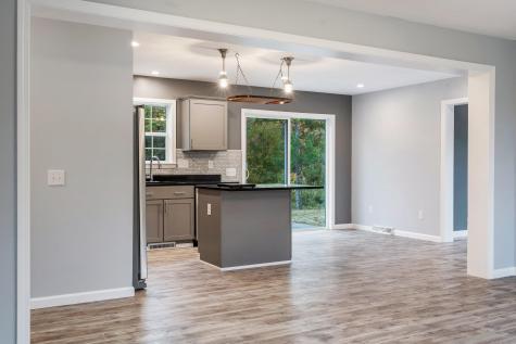 534 Reef Road Waldoboro ME 04572