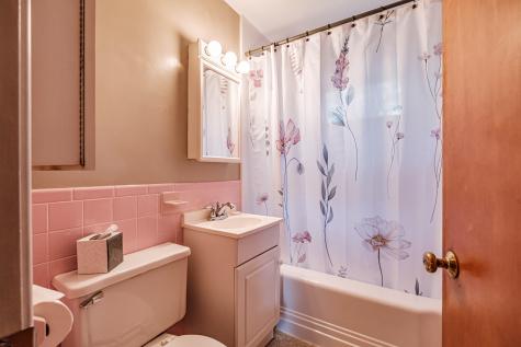 40 Oakland Avenue Westbrook ME 04092