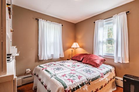 40 Oakland Avenue Westbrook ME 04092