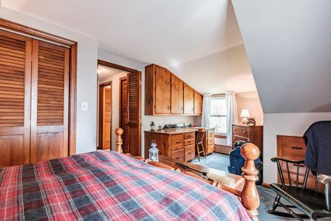 40 Oakland Avenue Westbrook ME 04092