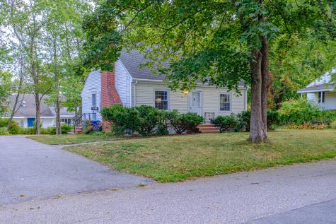 40 Oakland Avenue Westbrook ME 04092