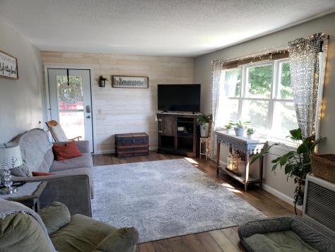 16 June Avenue Lewiston ME 04240
