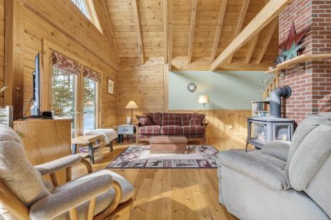 27 Bull Run Gray ME 04039