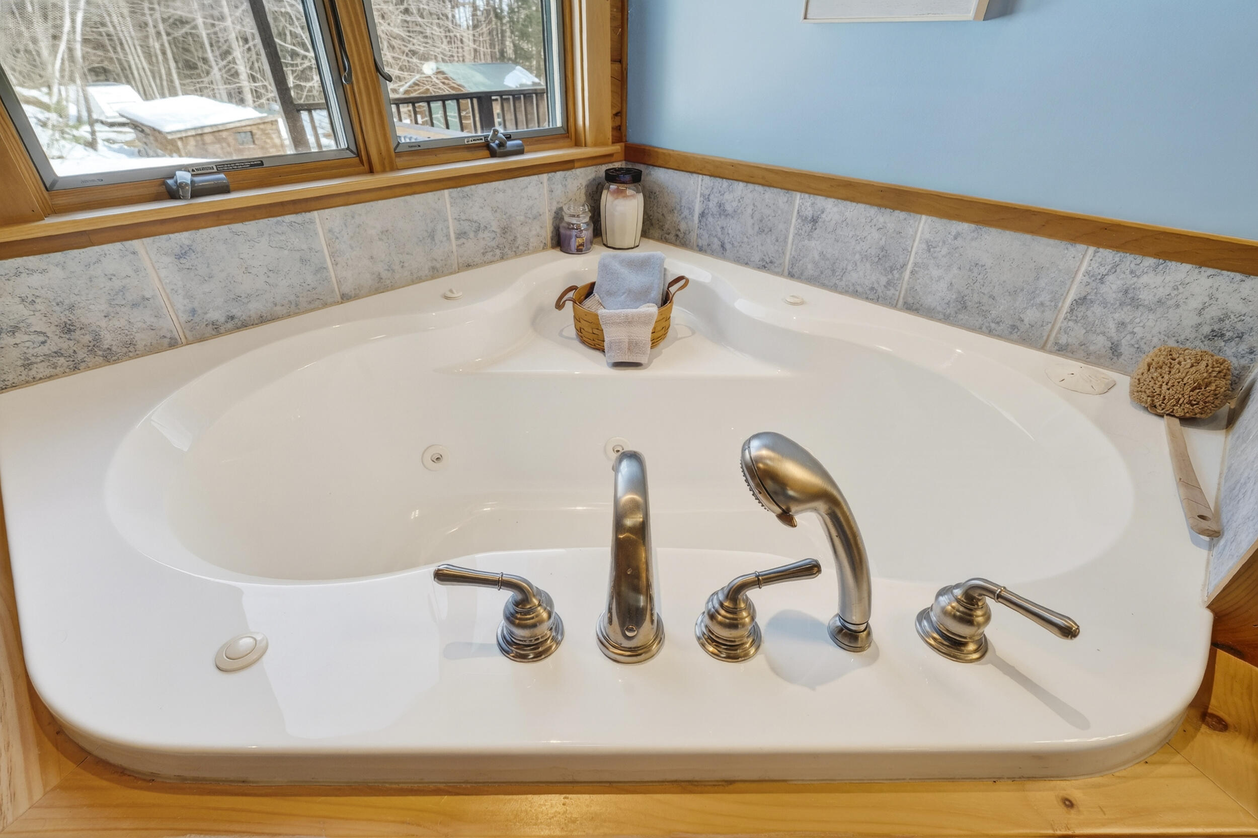 27 Bull Run Gray ME 04039