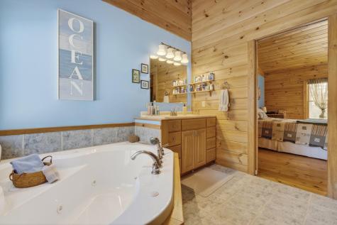 27 Bull Run Gray ME 04039